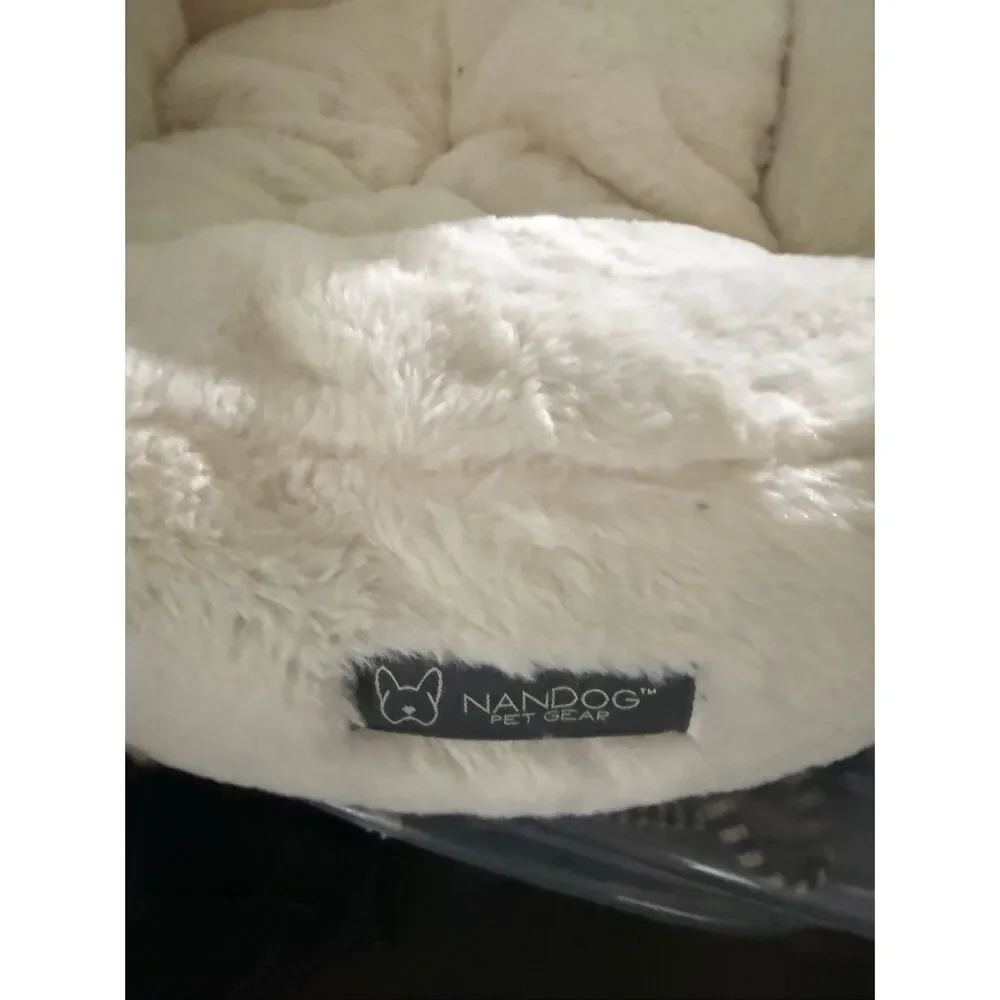 Nandogs Luxury Pet Cloud Collection Car Seat Size Small New